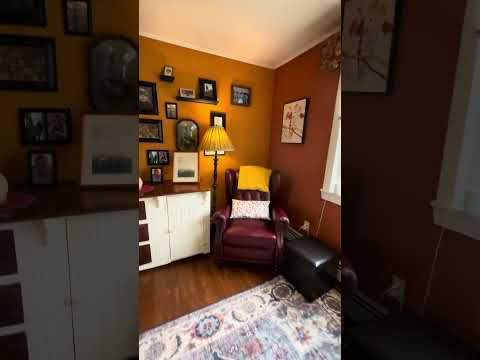 660 VT Rt 15 - Interior 1