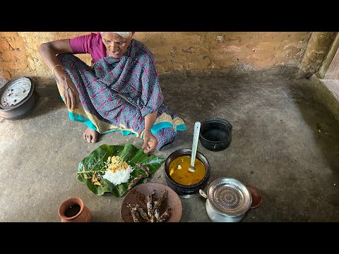 Grandma’s special Fish curry // Village style // cooking & Eating