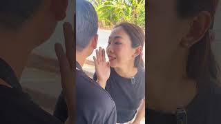 Một ngày gặp 10 khách như này chắc dẹp tiệm =))))