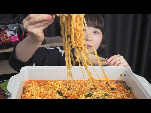 날씨가 추워질수록 뜨끈한 국물이 생각날때 오징어 라면,회 먹방 eating show