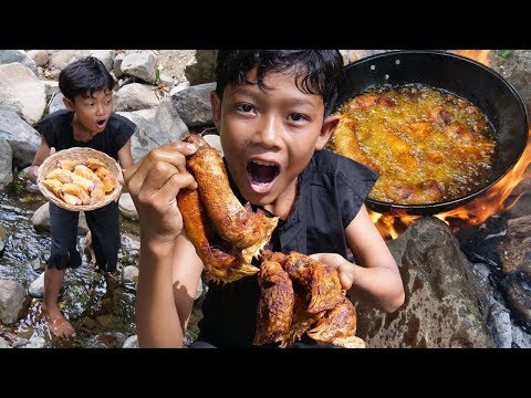 Survival Skills - Cooking chicken head and eating delicious By ( Kmeng Prey )