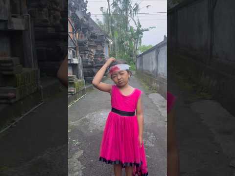 EMBUL KEPALANYA KENA APA YA😞😞😞