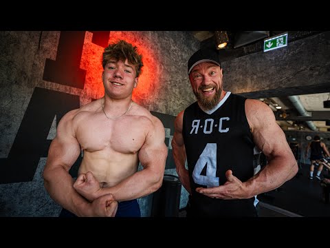 Naturaler 14 jähriger drückt 135kg❗️