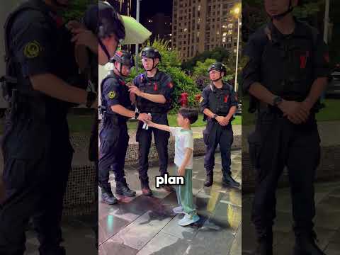 This Boy Gave Water to His Country’s Police 🚔💧❤️