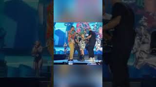 😈 ❤️‍🔥KAROL G GOZANDOLA APRETADITA CON ROMEO SANTOS Y SU BANDA, QUE OPINARIA ANUEL AA? 😈❤️‍🔥