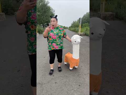लम्बे मुख वाली बकरी लिफ्ट से भाग गई 😂~ Carriage House wooden artist/ #shorts #cartoon #shortvideo