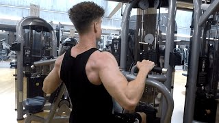 Seated Row Machine