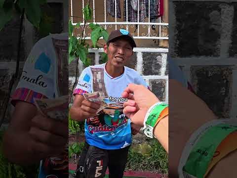$2.00 coconut in Lake Atitlán, Guatemala 🇬🇹 #solotravel #streetfood