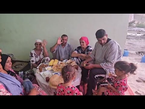 مشيت نشوف ختي خوا حدها دنيا بكيت معها مالقيت جهد لخيتي دعواتكم معها بشفاء🤲
