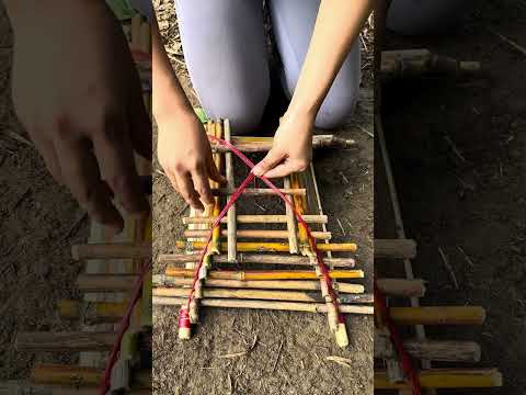 survival skills: create a survival basket to hold items #bushcraft #camping #survival #outdoors