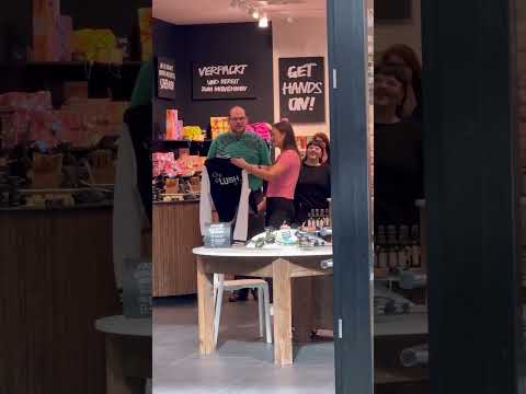 Erstmal kurz "Nö" - zum Jackentausch 😳
