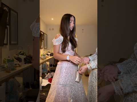 the way she gave me the things she was wearing🥺😭 #lehenga #lengha #indianwedding #saree #browngirl