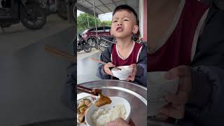Tôi Và Bố Khi Ăn Cơm | Tippi TV #tippitv #tippivips