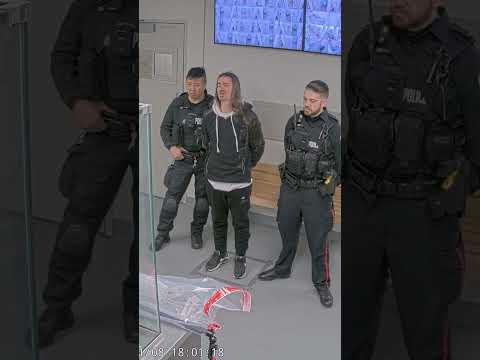 Cops Destroy Evidence After Arrest - Full Videoโ๏ธ
