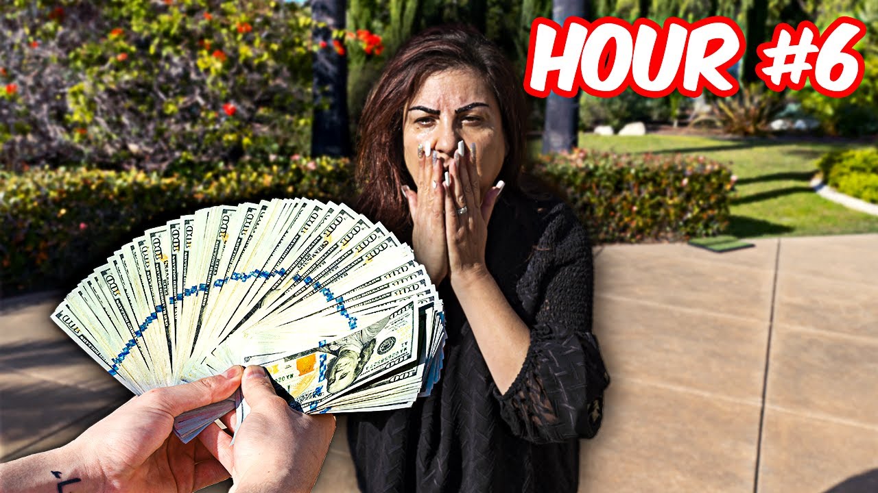 Giving My Mom 1, 000 EVERY 10 Minutes.