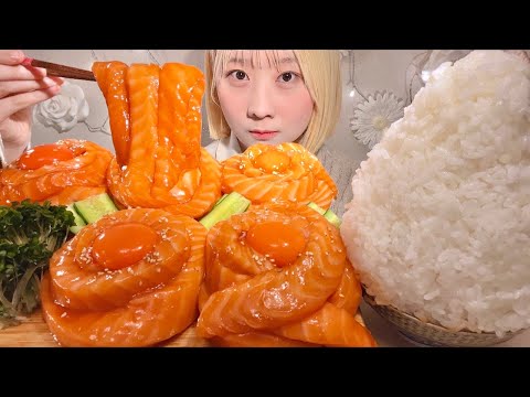 ASMR Salmon Noodle Yukhoe【Mukbang/ Eating Sounds】【English subtitles】