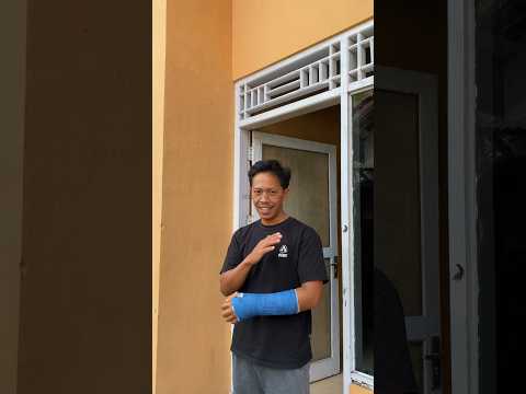 Karena habis jatuh jadi kameramen aja yang ke pasar #pets #bolang #riedwanrichie