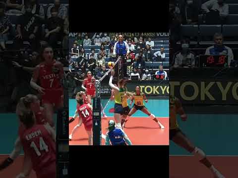The ball walks on the net 😱|  Ecdadı gemi yürütmüş, torun file üstünde top yürütmüş... Çok mu? 🫡