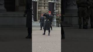 Nuscheln die Sachsen? Mein erster Besuch in Dresden an der OSH - Soldaten begrüßen Ihren Koommandeur