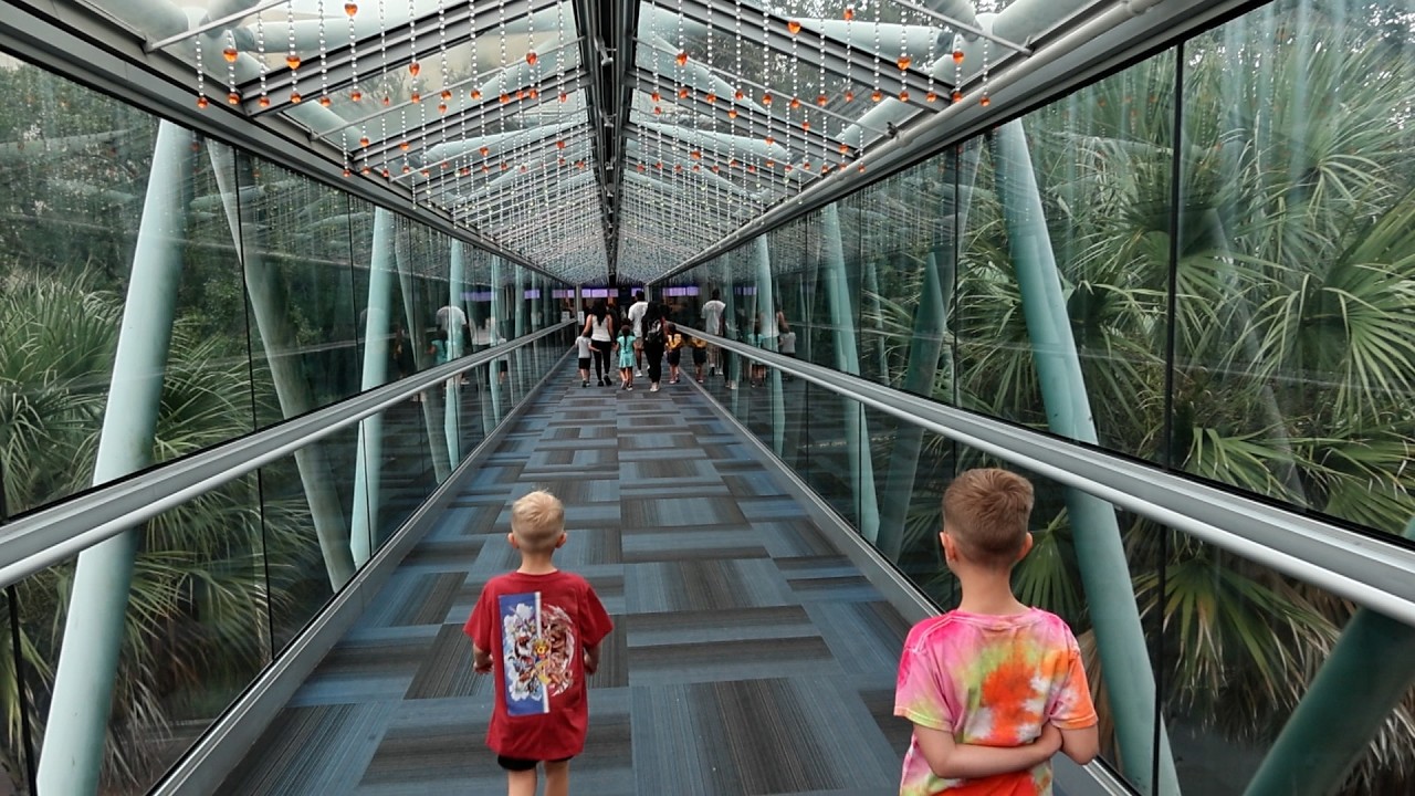 Journée pluvieuse à Orlando ! | Orlando Science Center en famille & soirée en amoureux à Sanford avec de la musique live !