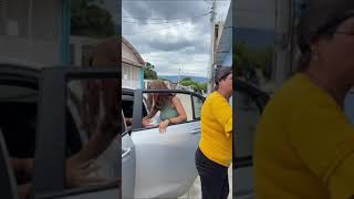 Miren lo que hizo para salir sin permiso de su mujer 😱