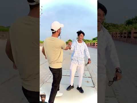 Rajju ko Thappad Mar raha tha 🤬 #love #rajjufam #mrrajju #youtubeshorts #tiktok #shortsfeed #reels