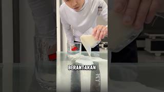 Beginilah trik rahasia menuangkan air tanpa tumpah‼️