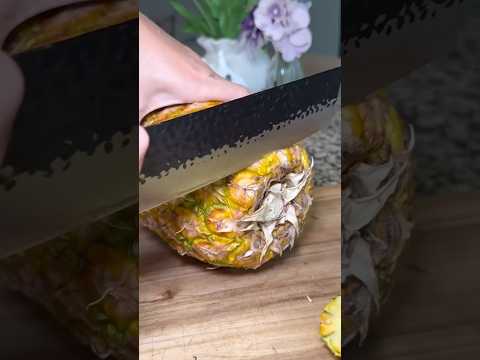 This is how you should cut pineapple 😊👍