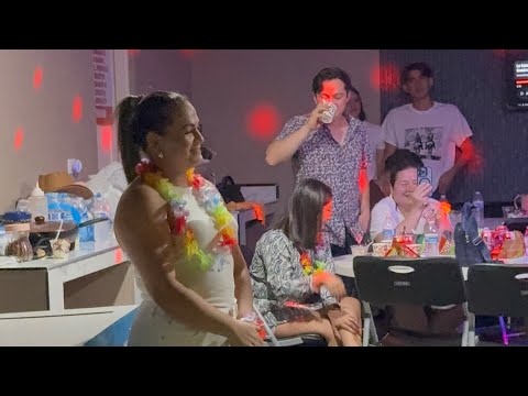 La sorprendimos con mariachis en su cumpleaños #honduras #humor #comedia