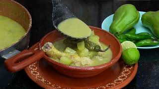Como Hacer Caldo De Pollo Con Verduras y Papitas, Fácil y Sabroso