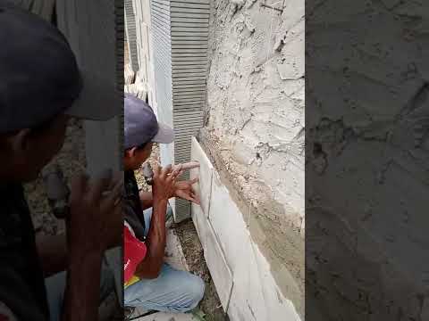Tempelkan batu alam dengan semen yg sangat tebal oleh tukang ahli batu alam