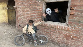 bicycle wala school boy vs khandar ka Bhoot