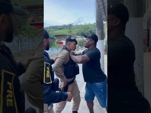 AQUI NÃO RAPAZ 😬