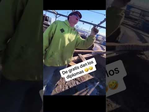 Cuando gringos trabajan con hispanos #short #parati #viral #clips #humor #shorts #memes #meme #fyp