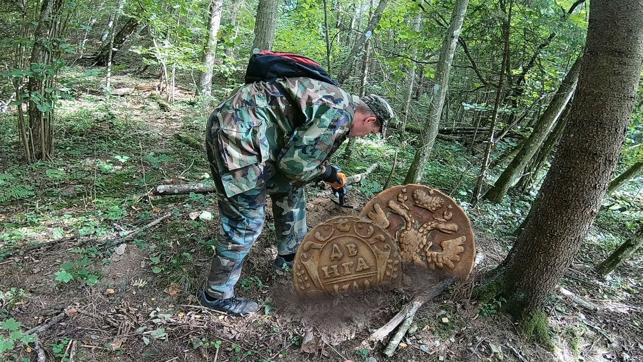Две СЕСТРЫ ждали меня 300 лет под землей в лесу