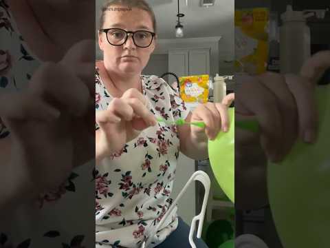 Easy way to tie a balloon ๐#shorts