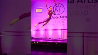 Christmas Party Scholy Artist 2025 - Nela Pavlátová Aerial Hoop