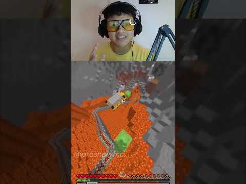 POV TE LEVANTAS TARDE EN MINECRAFT  #minecraft  #minecraftshorts #shorts