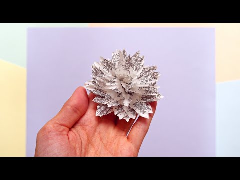 DIY hack - make easy paper flowers using cupcake liners | Paper Crafts