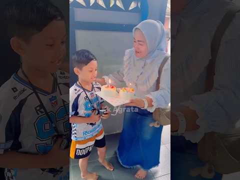 Agra dapat kue ulang tahun roblox โ๏ธ ๐โค๏ธ๐ฑ๐โ
๏ธ๐Part 314