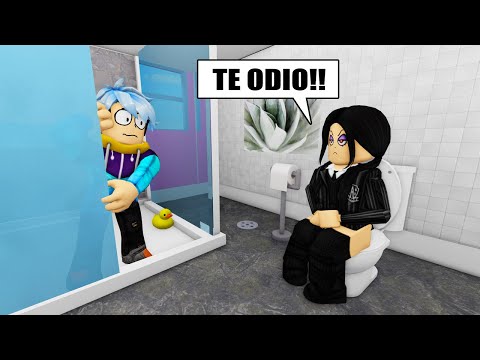 ESPÍO A MERLINA EN ROBLOX *sale muy mal* 😳