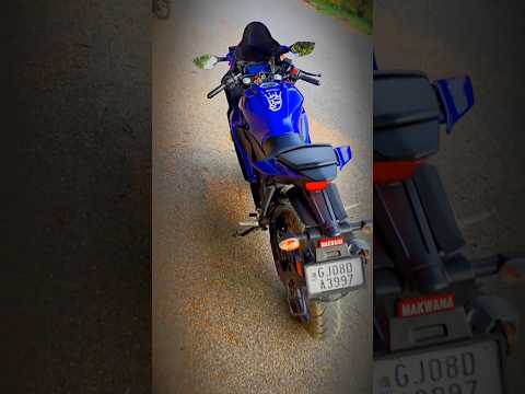 Shark ๐ฆ Look ๐ฏ #yamaha #r15v4 #shorts #viralshorts #shortfeed #rider #sportbike #yamahar15 #z900
