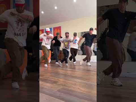 With my close friends 🤝😂 Dancing with Jake Deanda 🔥 dc: in instagram caption 🙏