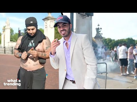 British IRL Streamer Sets Off FIREWORKS Near Tourists Outside Buckingham Palace