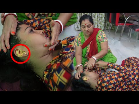 বোনের হঠাৎ করে কানে কি এমন হলো|