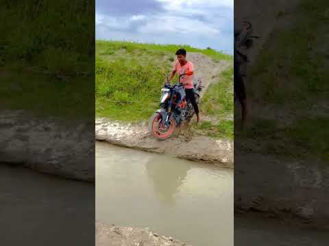 DUKE 390 WATER ? CROSSING #trendingshorts LIKE SUBSCRIBE??????????????