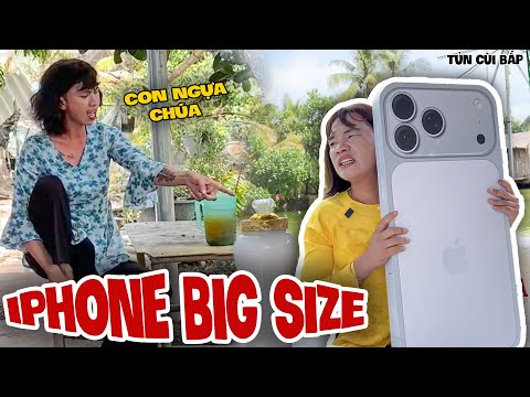 Dùng Điện Thoại Khổng Lồ, Thúy Liễu Đu Lên Đọt Dừa Bắt Sóng Khiến Cả Xóm Cười Bò | Tủn Cùi Bắp