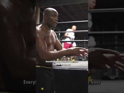 Anderson Silva Shows How To Properly Defend Against Opponents #mma #ufc