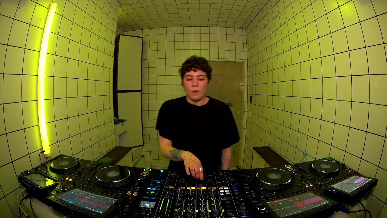 magic.made.by.r | HÖR – April 3 / 2026