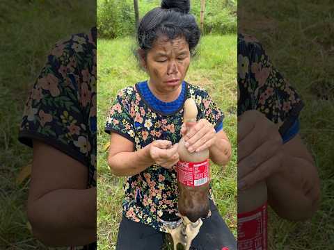buy memtot candy and coca cola poor old lady can not drink.😧 #shorts